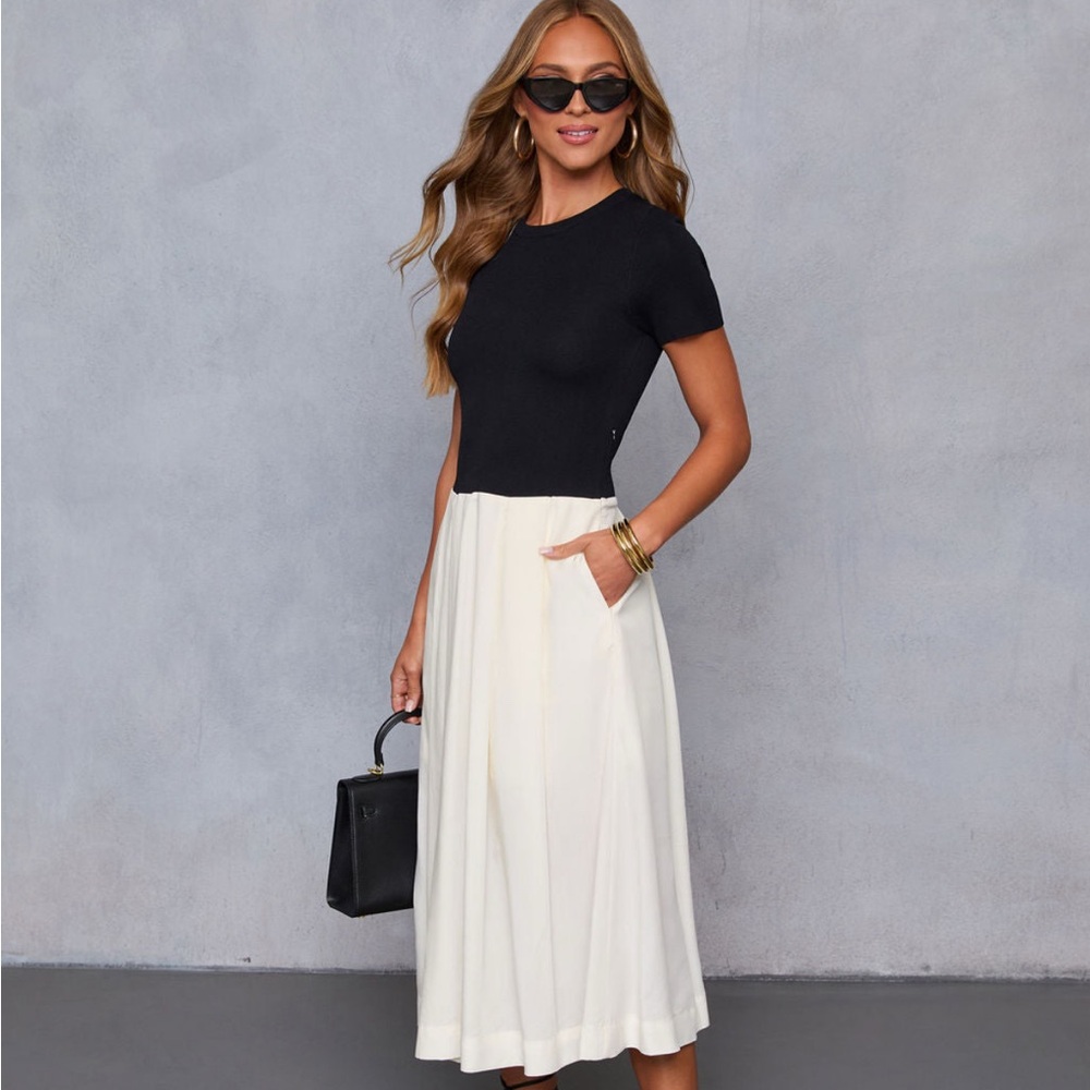 Vici Dual Mode Color Block Midi Dress